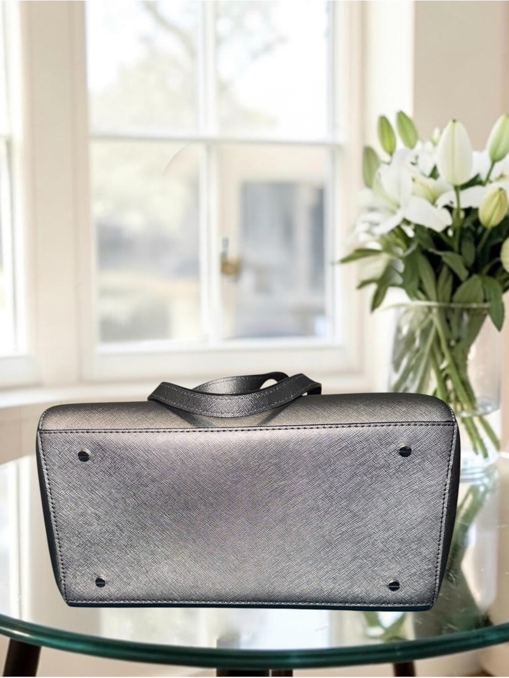 3FER Karl Lagerfeld Park Metallic Silver Tote with Matching Pouch & Accent Scarf - Picture 6 of 16